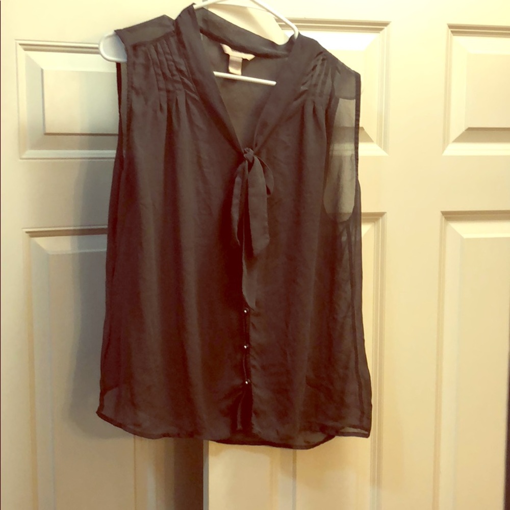Banana republic sleeveless sheer grey ladies top